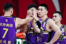 台名嘴吐槽CBA季后赛赛制：非常荒谬，打那么多常规赛干嘛？图片