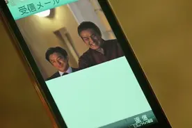 大叔寻找背后的大BOSS，没想到一张照片传过来，大叔惊呆了视频封面