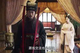 《大秦赋》吕不韦为何总是喜欢捂着肚子？原因细思极恐图片