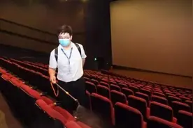 快乐的日子回来了！通州万达影城全面消杀，为开业作准备图片
