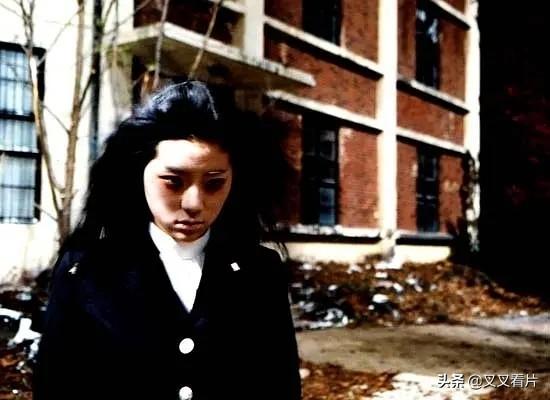 《鬼片逃生大全》：4招教你搞定《咒怨》《山村老尸》里的恶鬼