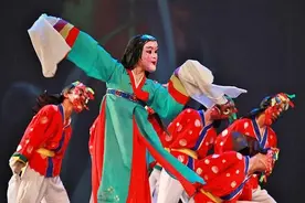 美丽中国·鲜到延边！假面舞、羌羌水月来，跳起来！图片
