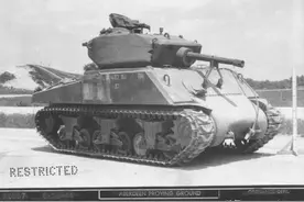 比虎式更坚挺的“谢尔曼”——M4A3E2“巨无霸”突击坦克图片