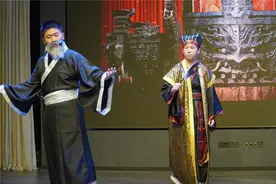 无锡学生版《三国演义》演得有模有样图片
