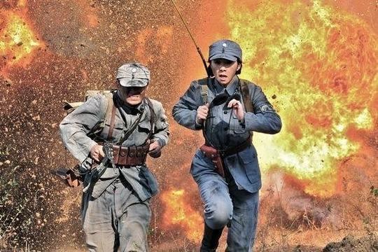 穿越，突击，导火线一触即发；营救，策反，特战队雷霆出击！