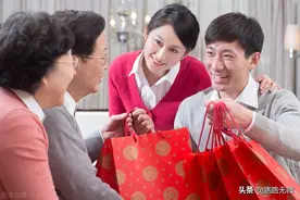 婆婆偏心让我把学区房借给大伯哥：你妈说的永远是对的！离婚吧图片