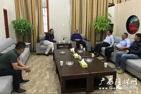 张启胜会见福建鑫海船务集团总裁郑辉志一行图片