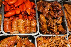 号称长春最火的熏酱神店，10块的大猪蹄子20来年就没变过图片