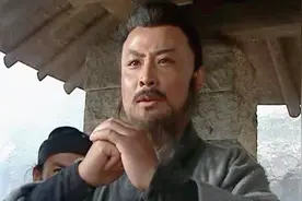 宋江为何要赚卢俊义上梁山？晁盖刚死林冲就做了两件事，内藏玄机图片