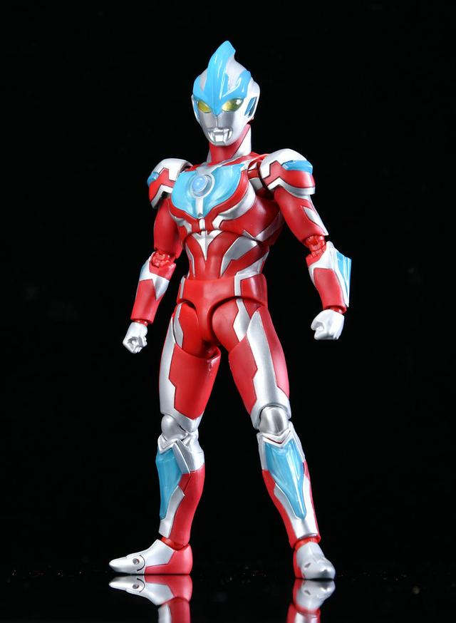 78官测：万代 SHF 银河奥特曼