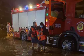 万幸！昨夜狂风暴雨中，北京这10辆涉水被困车脱险，现场曝光图片
