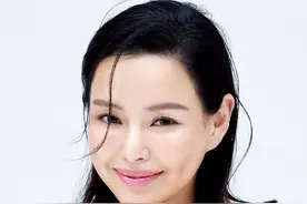 李荷妮时尚代言画报图片