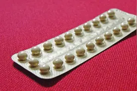 正常人吃了避孕药会影响月经吗？妇科医生给出了这样的答案视频封面