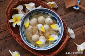 夏天，广东人常捡拾这鲜花煲糖水，香气扑鼻又清热，北方人没吃过图片