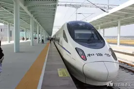 遵义⇋贵阳，加开动车图片