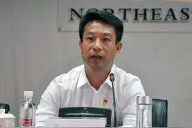 辽宁最大方的富豪：靠收废铁发家致富，累计给员工发了10亿奖金图片