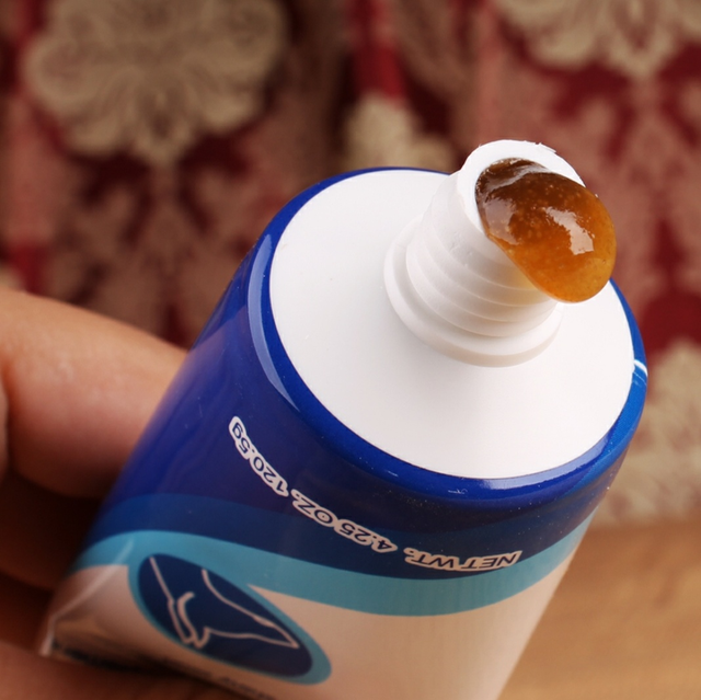 辟谣：营养膏是狗狗每天必需品，兽医：没这些疾病不需要吃营养膏