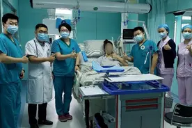多学科协作！哈医大一院重症医学科成功抢救咯血量达1000毫升大咯血女患图片