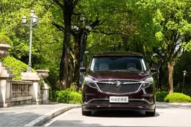 试驾别克GL8六座：二排老板三排副总一排女秘书都满意图片