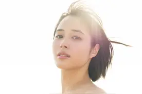 广濑爱丽丝 FRIDAY 2019年12月刊，注目写真集图片