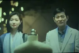 「人潮汹涌」这辈子，千万不要变，陪着我勇敢地做我自己图片