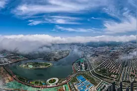 威海的朋友，今晚七点，与央视一起看石岛图片