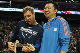 王治郅技术不亚于姚明，实力完胜阿联，为何最终却没能立足NBA？图片