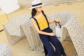 裤子开个叉，竟然这么好看！穿上开叉裤，让你夏日化身女神图片
