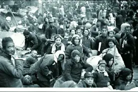 1942年河南大饥荒有多惨？饿死300万，我们有什么理由不爱惜粮食图片