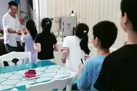 “最忙”姑姑暑假带七个娃，每天伙食费就一二百，有个中国好姑父图片