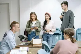 美国领事馆火力全开！学生签证1分钟能签2个图片