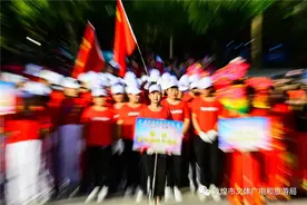 敦煌市全民健身日广场舞大赛精彩纷呈图片