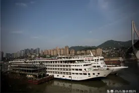 长江黄金邮轮推出全新特色航线，乘坐三峡游轮见证爸妈的浪漫爱情图片
