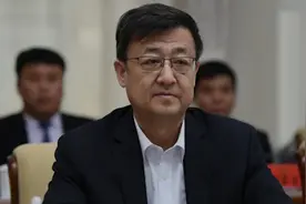 博士厅官突然辞职后落马，案件细节首次曝光视频封面