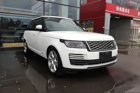 最新路虎揽胜 3.0 V6 传世加长版图片