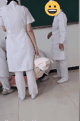 开心一刻｜一个人容易想太多，想太多容易一个人