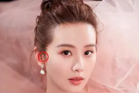 刘诗诗附耳佟丽娅虎牙，八大女星不为人知的外貌缺点图片
