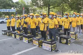 高温之下的外卖小哥：热度和速度的双重考验图片