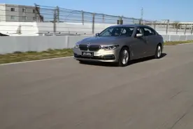 行政座驾有必要上新能源吗？——BMW5系插电式混合动力里程升级版图片