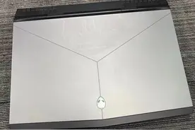 不小心点开了女客户故障电脑中的“私密”，糟糕了，她赖上我了图片