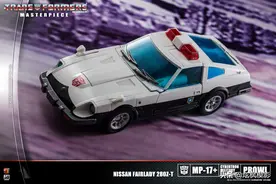 「变形金刚 - Hasbro」 Masterpiece MP17+ 警车 1/2图片