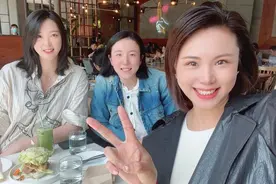 沈静思一儿一女，惠若琪、曾春蕾怀孕！女排又一批妈妈，幸福美丽图片