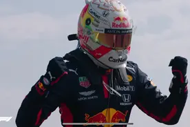 打破梅赛德斯冠军垄断 维斯塔潘银石夺生涯第九冠图片