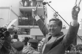 全球首位日裔总统，执政10年任用华人为总理，因贿选被罢免囚禁图片