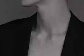 我爱上了一个只会骗我的人，该怎么办？图片
