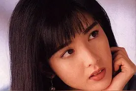 53岁周慧敏近照曝光！与昔日同事同框似母女，结婚11年至今无子图片