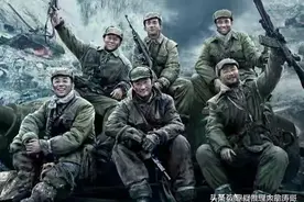 《长津湖》首映细思极恐：七连是《士兵突击》钢七连的原型，泪目图片