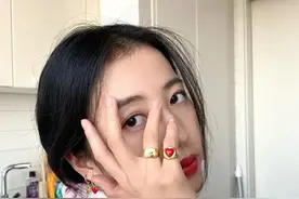 究竟是什么神仙发圈，戴上还能让你的发量变多？图片