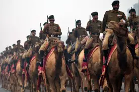 其他国家士兵戴军帽，为啥印度要裹头巾？还不是因为神棍图片