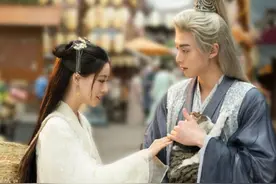 《遇龙》剧照，以为女演员够养眼，哪知男演员颜值一个赛一个图片